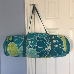 Roll-up Beach Mat with pillow 👙